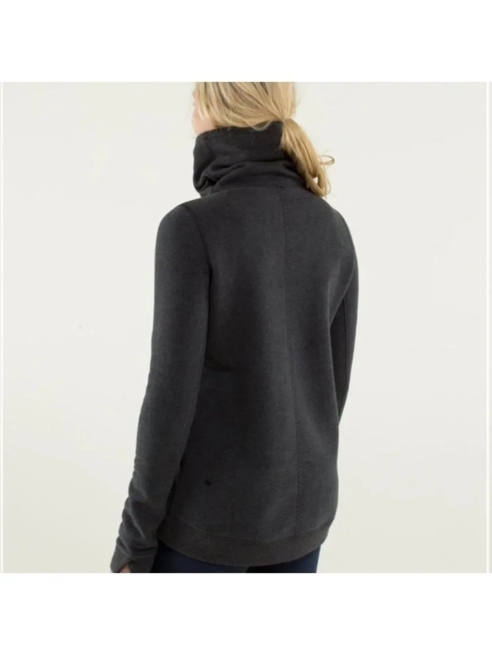 Lululemon Avenue Pullover Heathered Black / Black